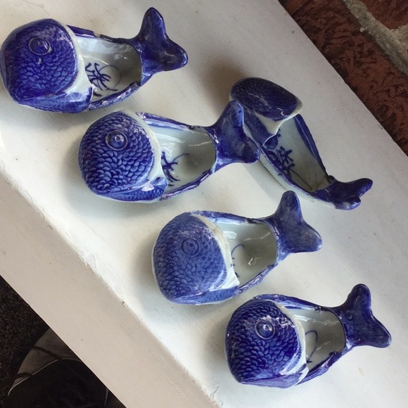 🎉HP🎉 Antique Japanese porcelain fish shaped dishes - Picture 2 of 10